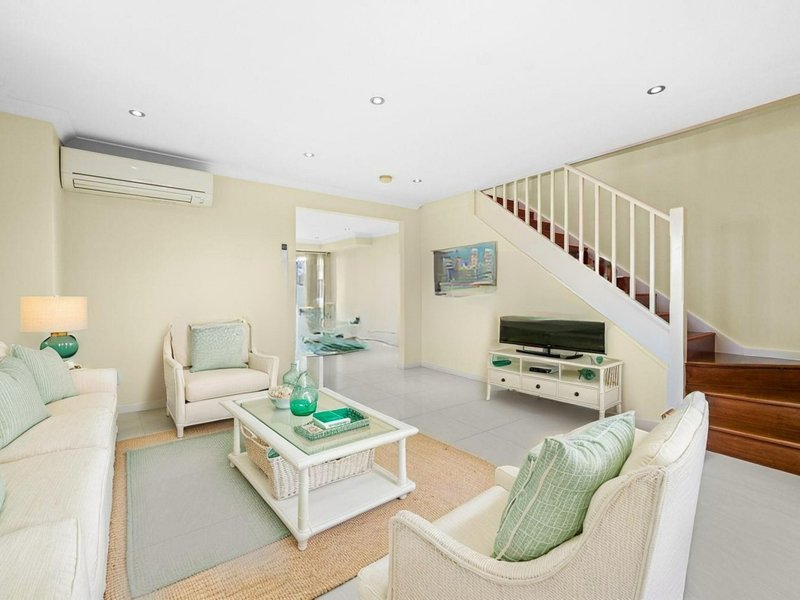 Photo - 1/114 Ingleburn Road, Ingleburn NSW 2565 - Image 2