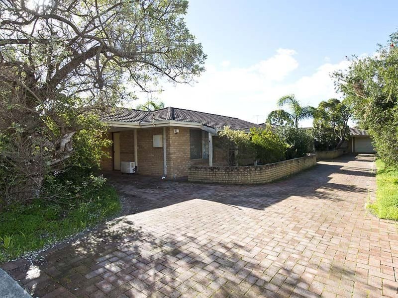 Photo - 1/114 Swansea Street, East Victoria Park WA 6101 - Image 2