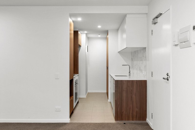 Photo - 1114/15 Bowes Street, Phillip ACT 2606 - Image 3