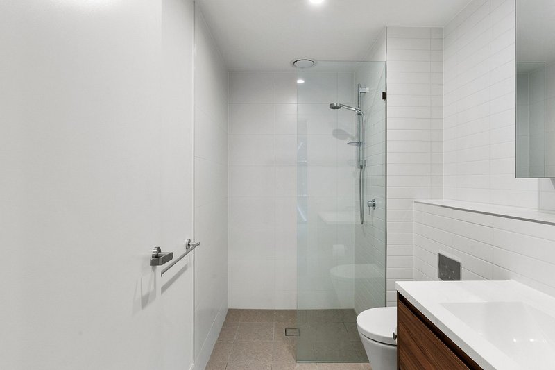 Photo - 1114/15 Bowes Street, Phillip ACT 2606 - Image 5