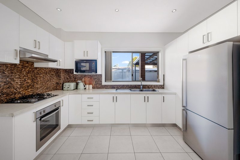 Photo - 11/15-19 Ellis Street, Condell Park NSW 2200 - Image 5