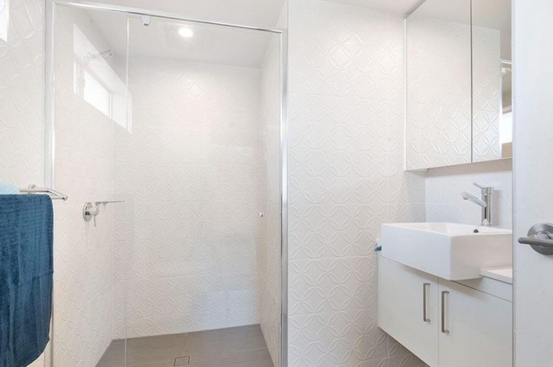 Photo - 11/15 Besham Parade, Wynnum QLD 4178 - Image 6