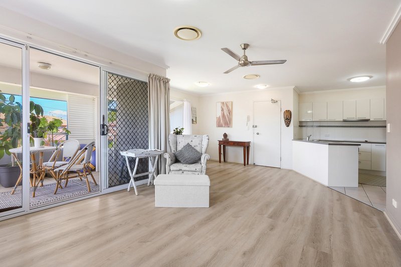 Photo - 11/15 Clark Street, Biggera Waters QLD 4216 - Image 4