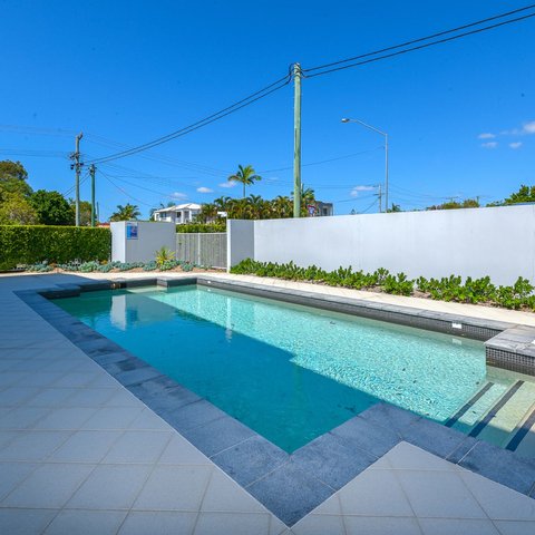 Photo - 11/15 Clark Street, Biggera Waters QLD 4216 - Image 2