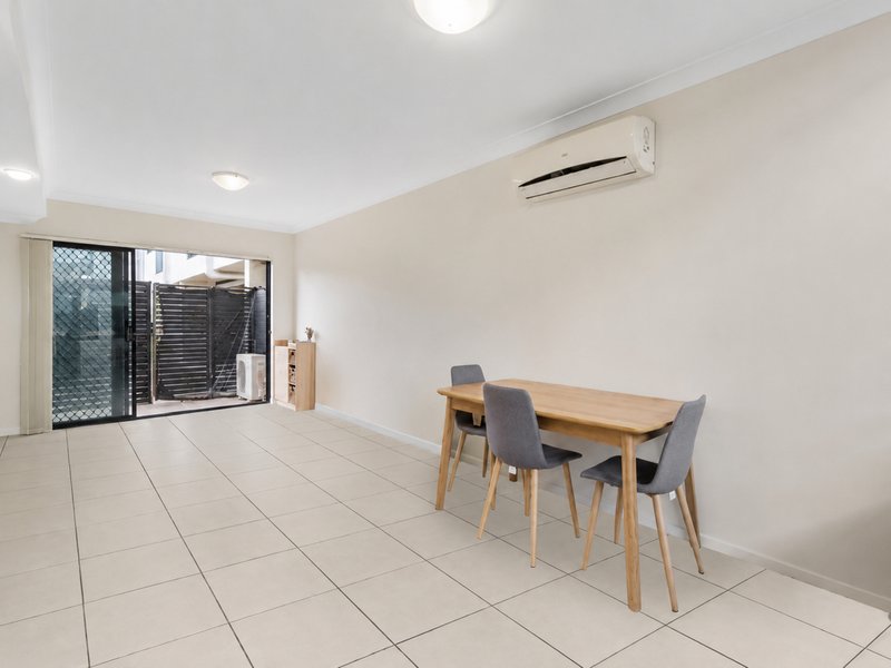 Photo - 1/115 Main Street, Beenleigh QLD 4207 - Image 5