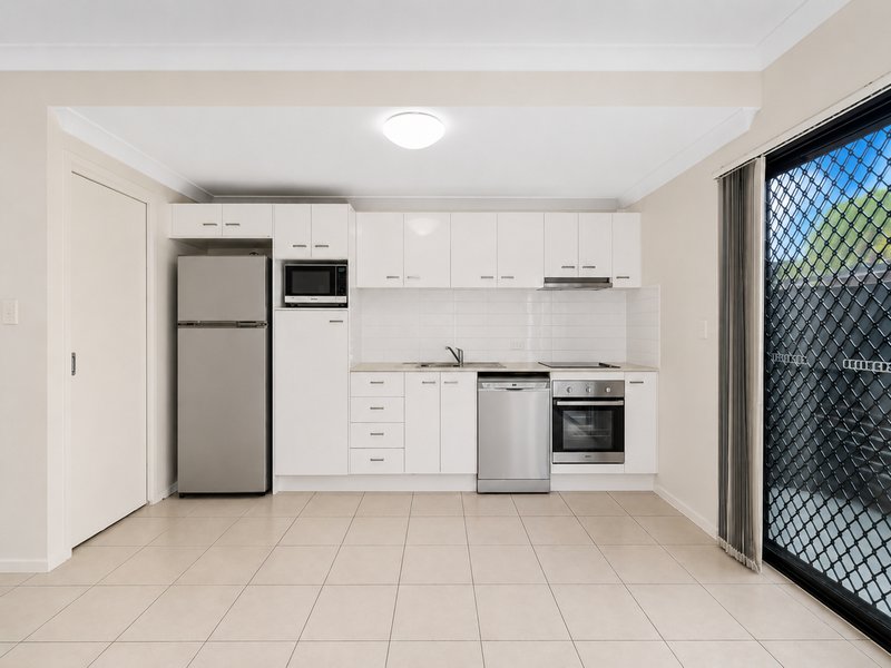 Photo - 1/115 Main Street, Beenleigh QLD 4207 - Image 8