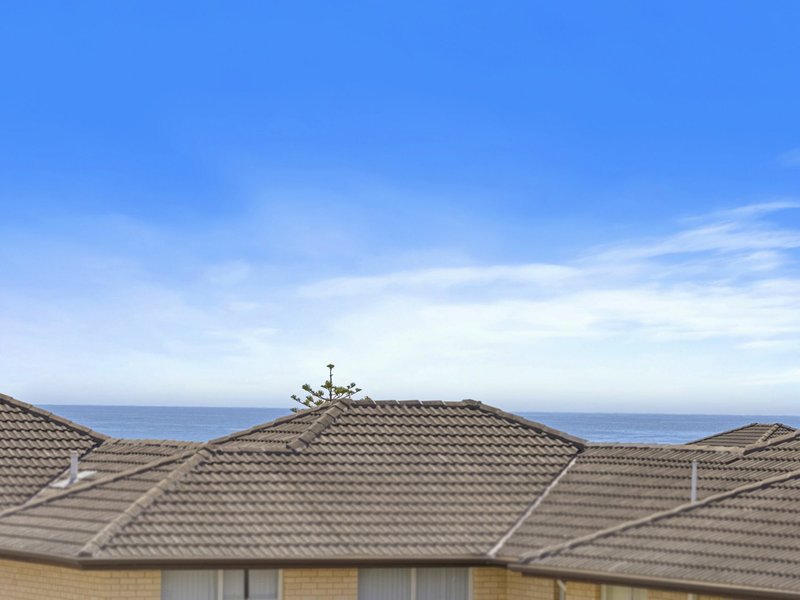 Photo - 11/15 Ocean Parade, The Entrance NSW 2261 - Image 3