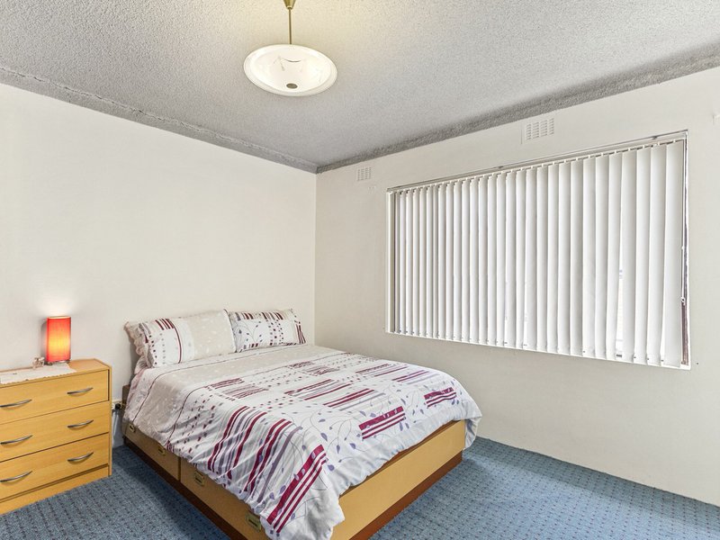 Photo - 11/15 Ocean Parade, The Entrance NSW 2261 - Image 10