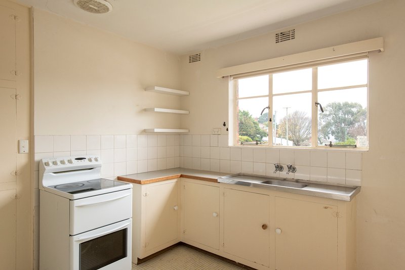Photo - 1/115 Penquite Road, Newstead TAS 7250 - Image 3