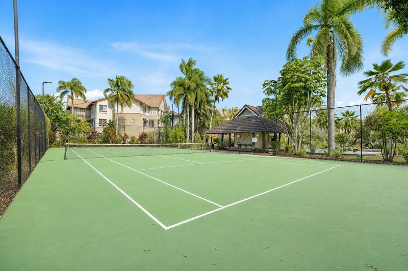 Photo - 1115/2-10 Greenslopes Street, Cairns North QLD 4870 - Image 10