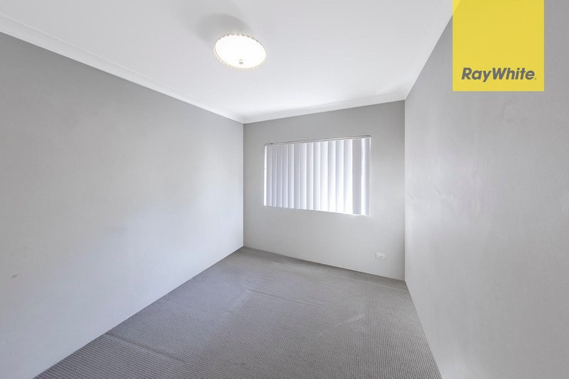 Photo - 11/16 Bobart Street, Parramatta NSW 2150 - Image 8