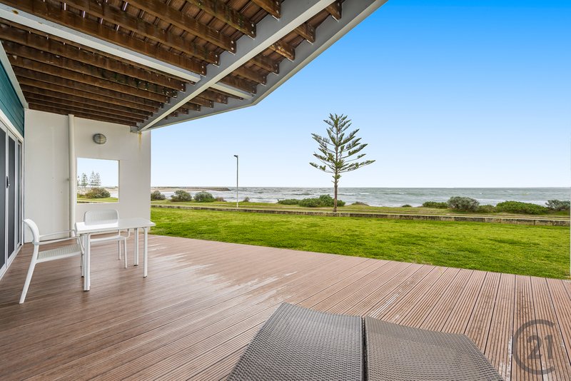 Photo - 11/16 Dolphin Drive, Mandurah WA 6210 - Image 11