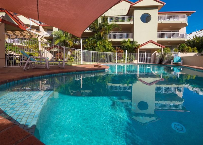 Photo - 11/16 Jubilee Avenue, Broadbeach QLD 4218 - Image 4