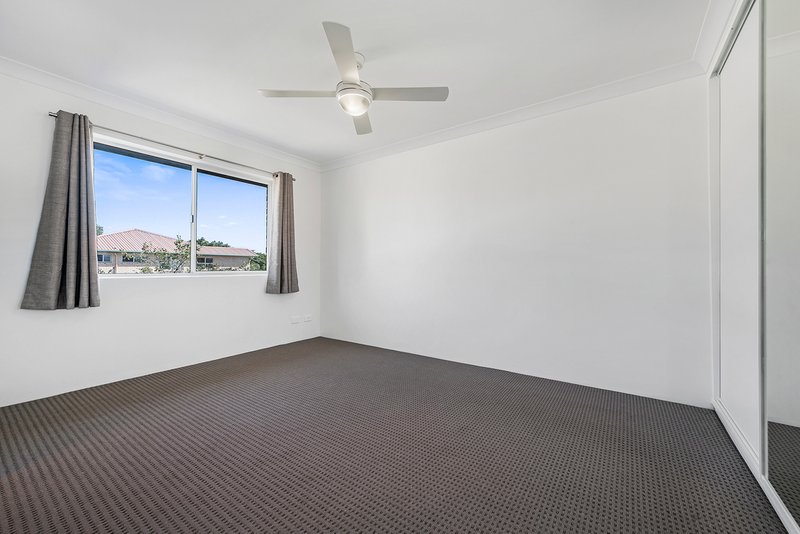 Photo - 11/16 Swain Street, Holland Park West QLD 4121 - Image 11