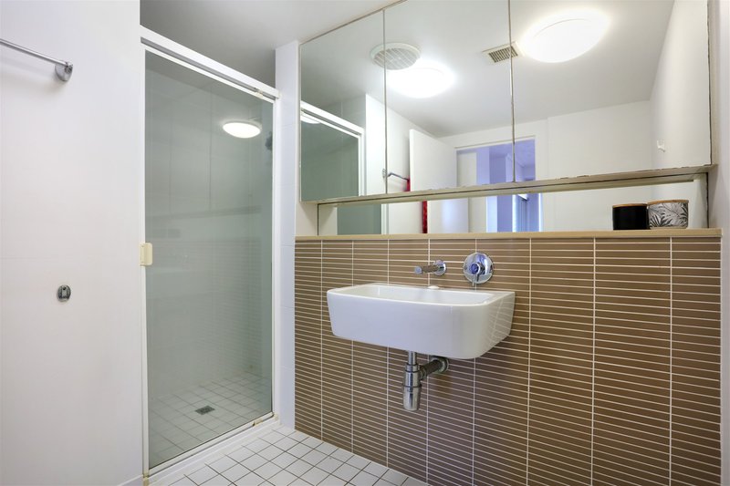Photo - 111/66 Sickle Avenue, Hope Island QLD 4212 - Image 13