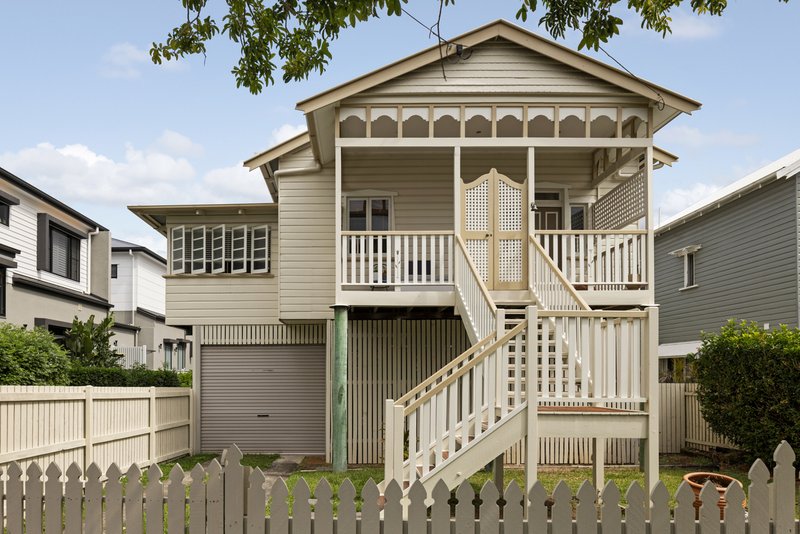 Photo - 1/117 Beatrice Terrace, Ascot QLD 4007 - Image 2