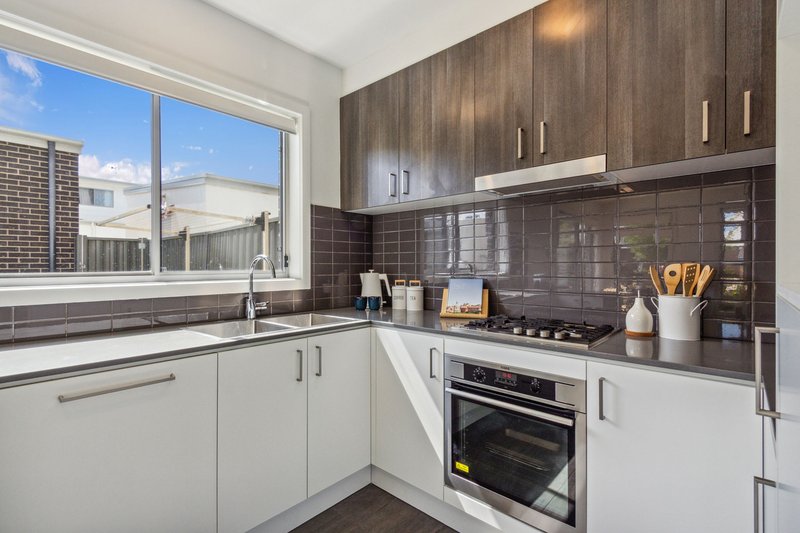 Photo - 11/17 Billabong Street, Lawson ACT 2617 - Image 5