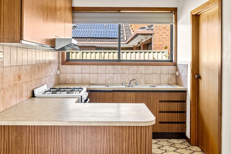 Photo - 1/117 Duncans Road, Werribee VIC 3030 - Image 4