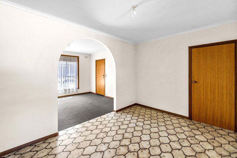 Photo - 1/117 Duncans Road, Werribee VIC 3030 - Image 6