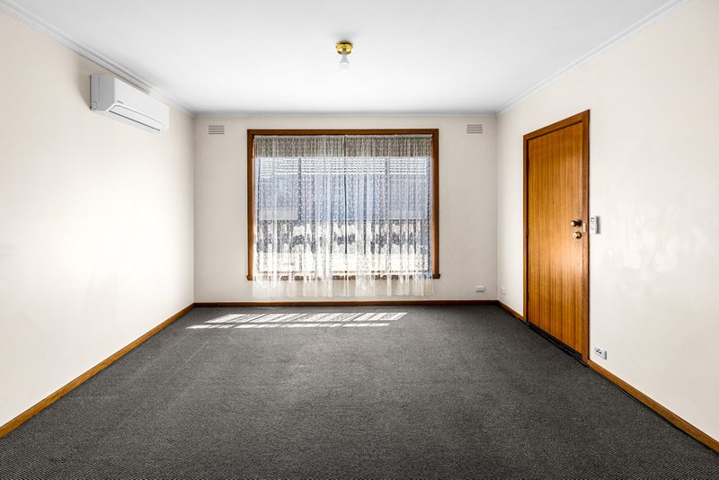 Photo - 1/117 Duncans Road, Werribee VIC 3030 - Image 7