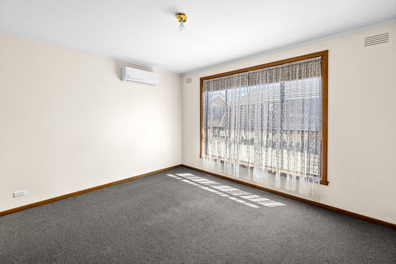 Photo - 1/117 Duncans Road, Werribee VIC 3030 - Image 8