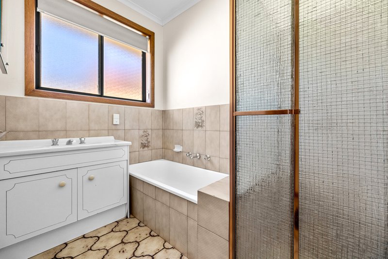 Photo - 1/117 Duncans Road, Werribee VIC 3030 - Image 10