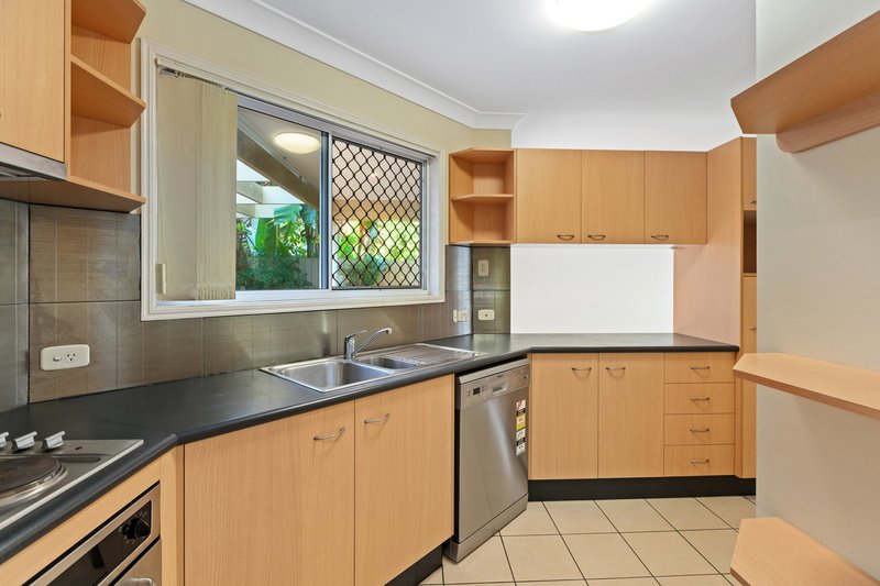 Photo - 1/117 Ekibin Road, Annerley QLD 4103 - Image 5