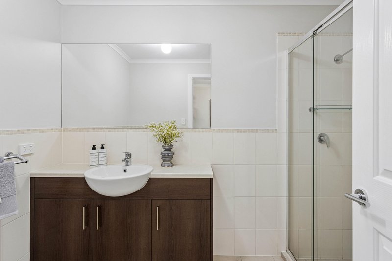 Photo - 11/17 Euston Walk, Mawson Lakes SA 5095 - Image 10