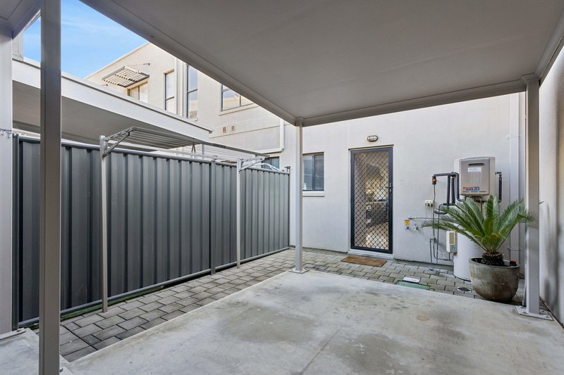 Photo - 11/17 Euston Walk, Mawson Lakes SA 5095 - Image 13
