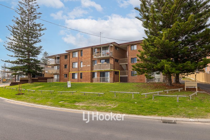 Photo - 11/17 Greensell Street, Bunbury WA 6230 - Image 2