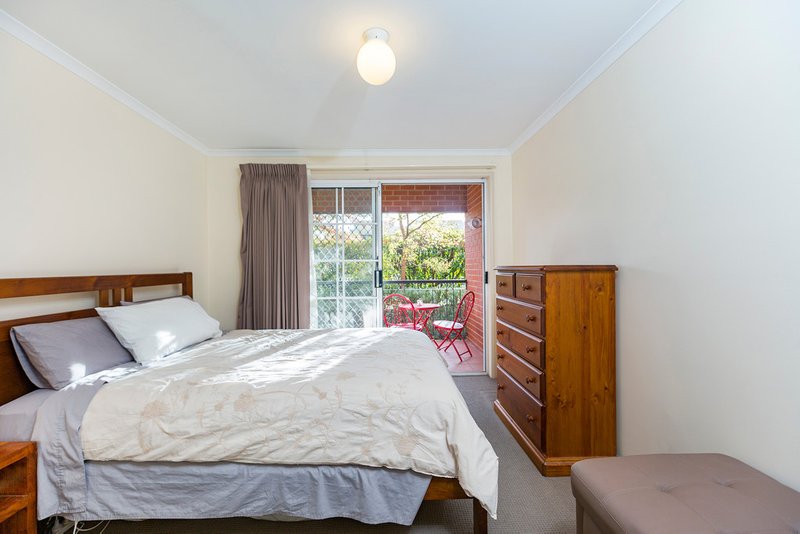 Photo - 11/17 Helemon Street, Braddon ACT 2612 - Image 5