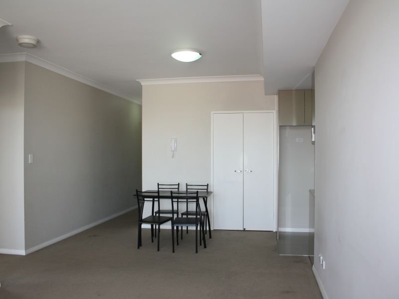 Photo - 11/17 Kitchener Parade, Bankstown NSW 2200 - Image 6