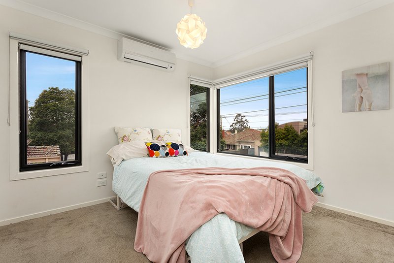 Photo - 1/117 Melville Road, Brunswick West VIC 3055 - Image 5