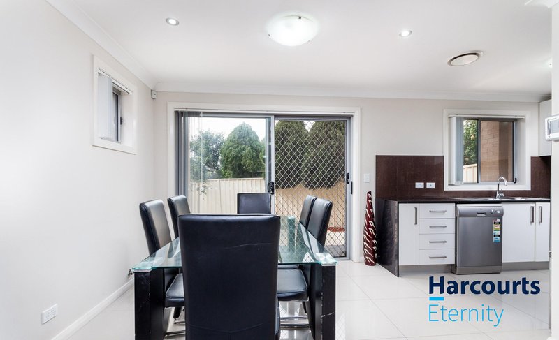 Photo - 11/17 Mimosa Avenue, Toongabbie NSW 2146 - Image 3