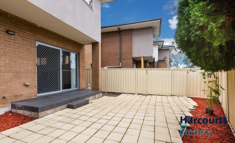 Photo - 11/17 Mimosa Avenue, Toongabbie NSW 2146 - Image 7