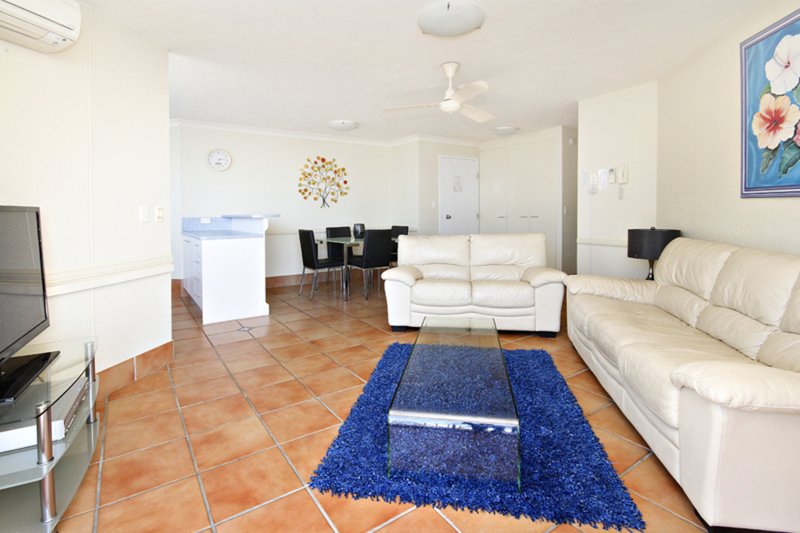 Photo - 11/174 Alexandra Parade, Alexandra Headland QLD 4572 - Image 2