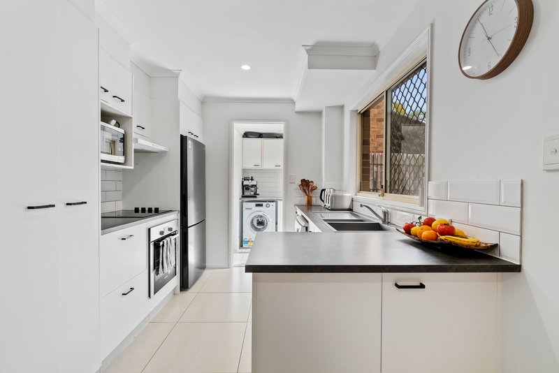 Photo - 11/18 Bottlewood Court, Burleigh Waters QLD 4220 - Image 3
