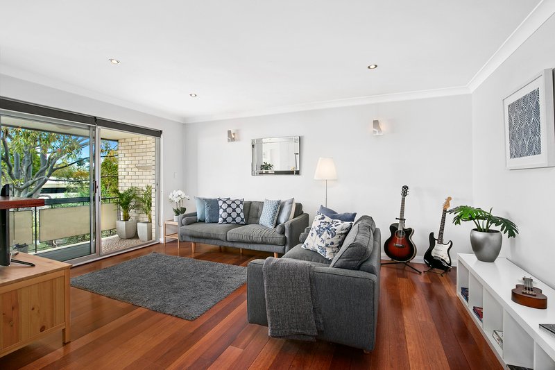 Photo - 11/18 Kingsway , Dee Why NSW 2099 - Image 1