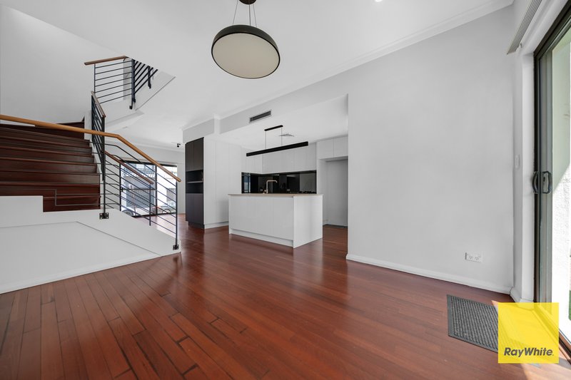 Photo - 11/18 Robinson Avenue, Perth WA 6000 - Image 8