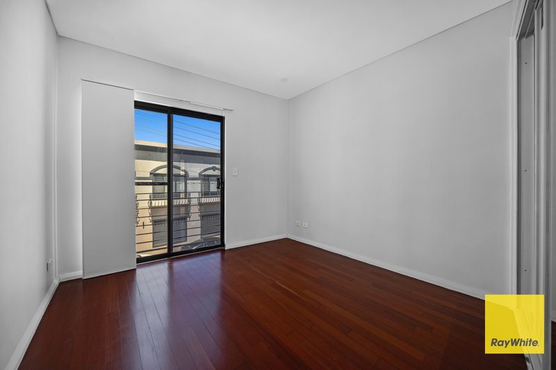 Photo - 11/18 Robinson Avenue, Perth WA 6000 - Image 11