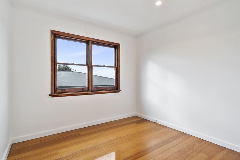 Photo - 1/118 Roslyn Avenue, Blackmans Bay TAS 7052 - Image 10