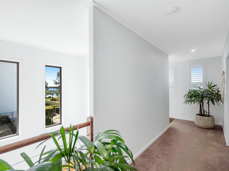 Photo - 111/8 Spinnaker Drive, Sandstone Point QLD 4511 - Image 18