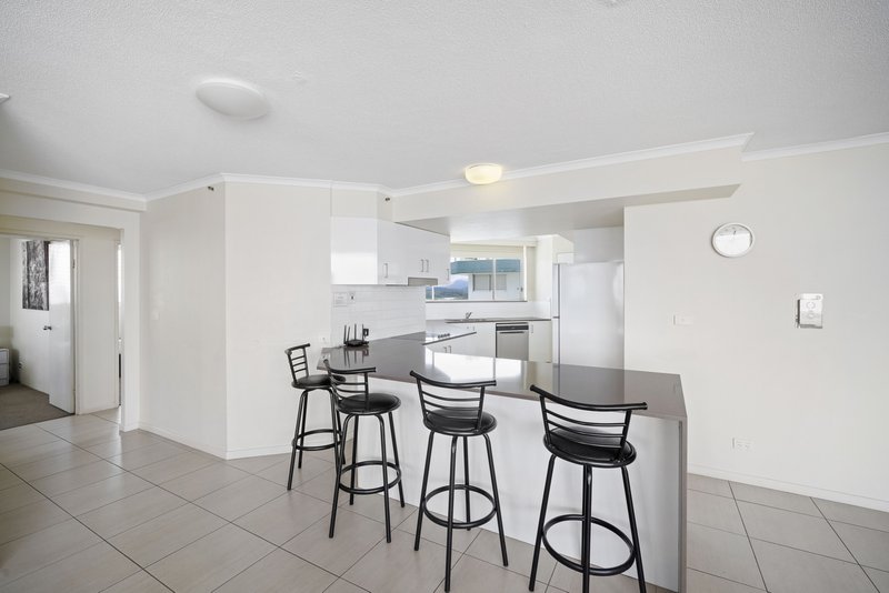 Photo - 111/80 Marine Parade, Coolangatta QLD 4225 - Image 11