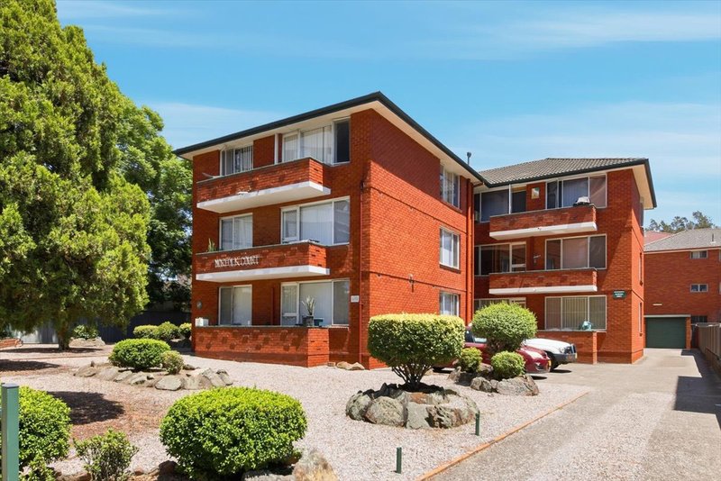 Photo - 1/119-121 Castlereagh Street, Liverpool NSW 2170 - Image 1
