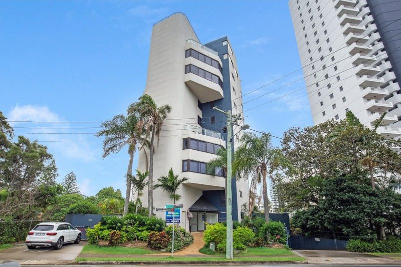 Photo - 11/19 Fern Street, Surfers Paradise QLD 4217 - Image 3