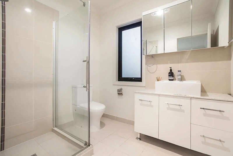 Photo - 11/19 Hughes Street, Burwood VIC 3125 - Image 6