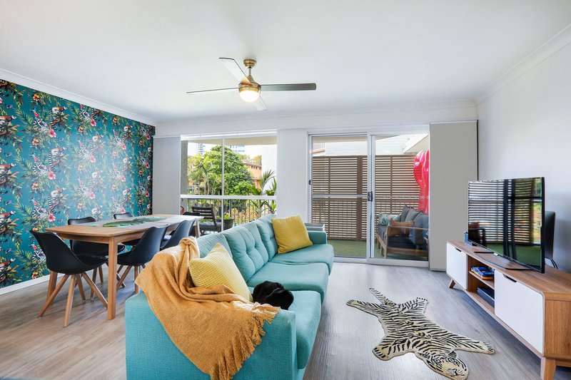 Photo - 11/19 Monaco St , Surfers Paradise QLD 4217 - Image 4