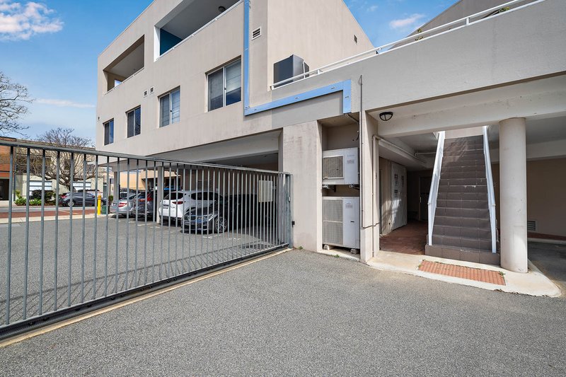 11/190 Scarborough Beach Road, Mount Hawthorn WA 6016