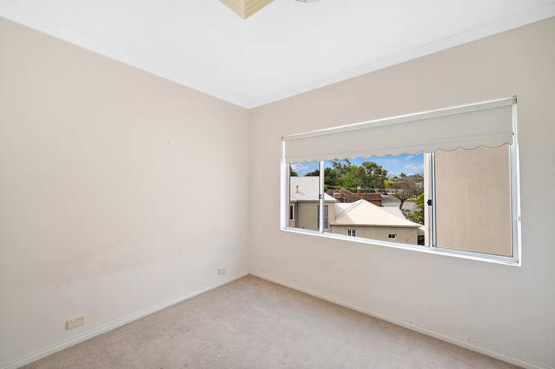 Photo - 11/190 Scarborough Beach Road, Mount Hawthorn WA 6016 - Image 10