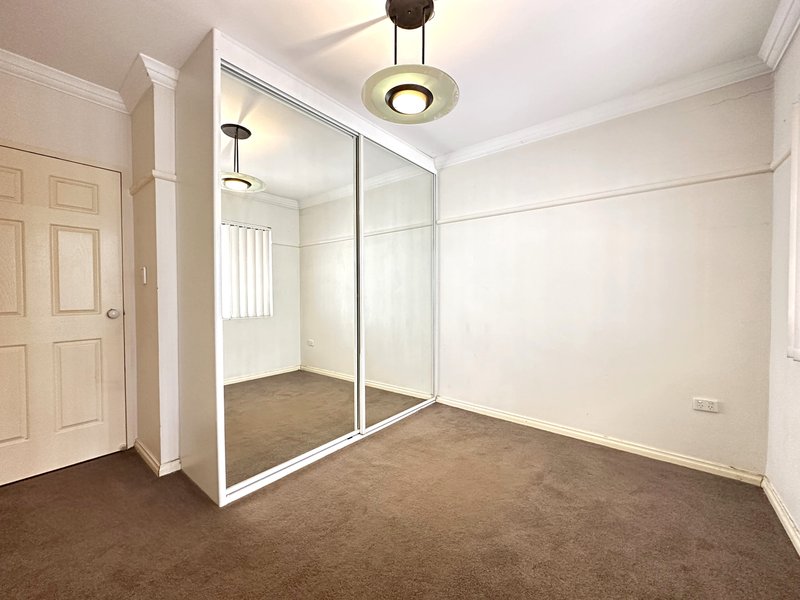 Photo - 11/195 Hawkesbury Road, Westmead NSW 2145 - Image 11